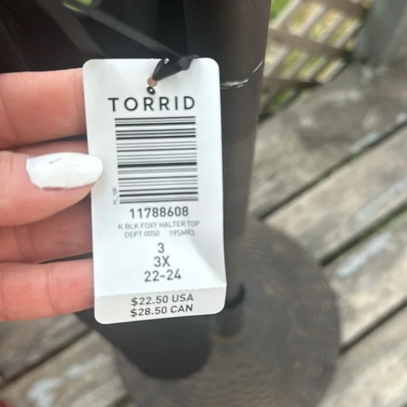 BNWT torrid 3 halter - Picture 3 of 3